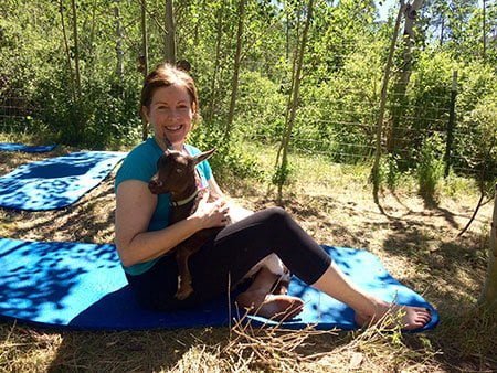 goat-yoga_leslie goat-yoga_leslie